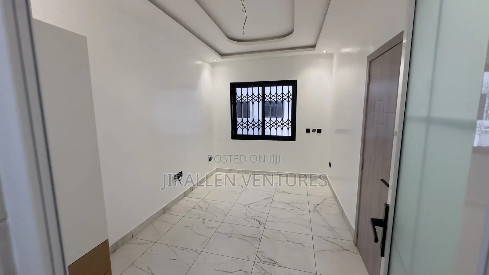 4bdrm House in Adenta for sale