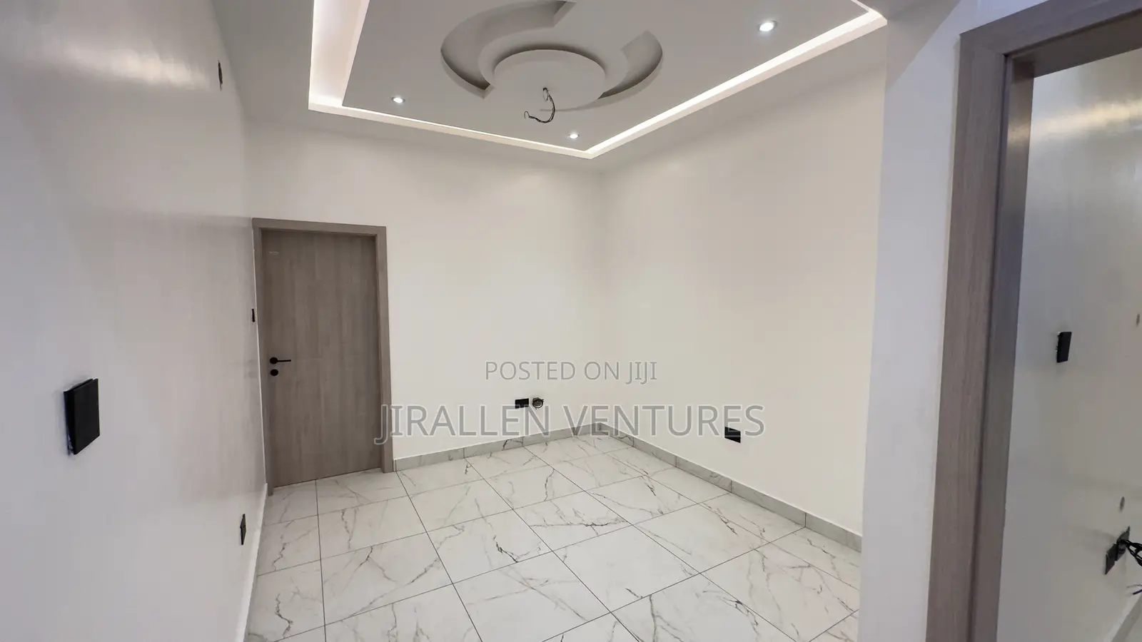 4bdrm House in Adenta for sale