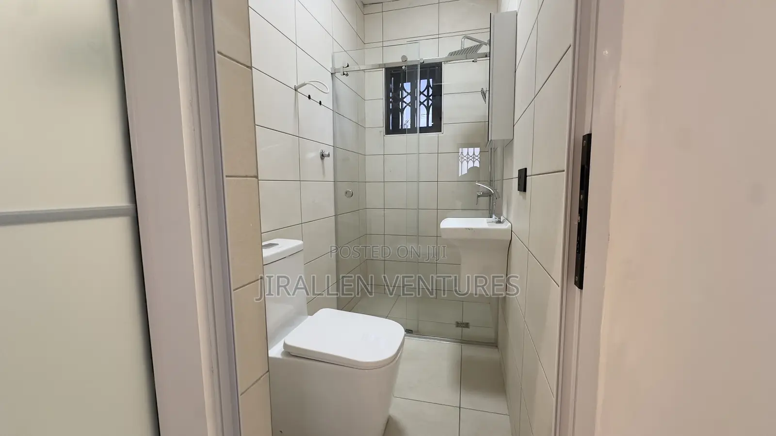 4bdrm House in Adenta for sale