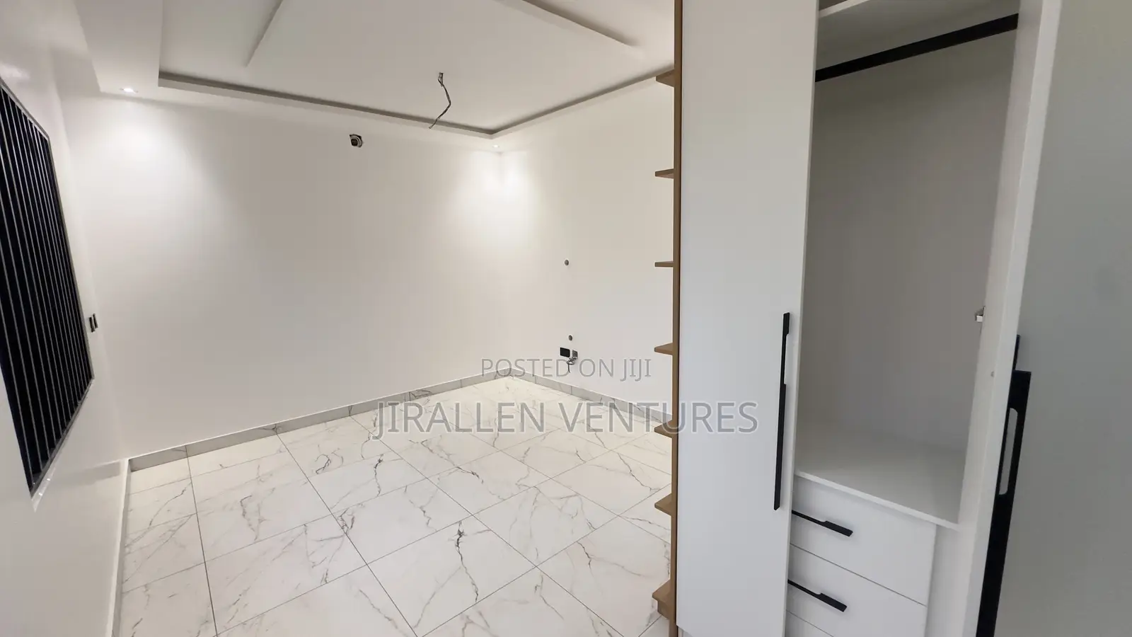4bdrm House in Adenta for sale