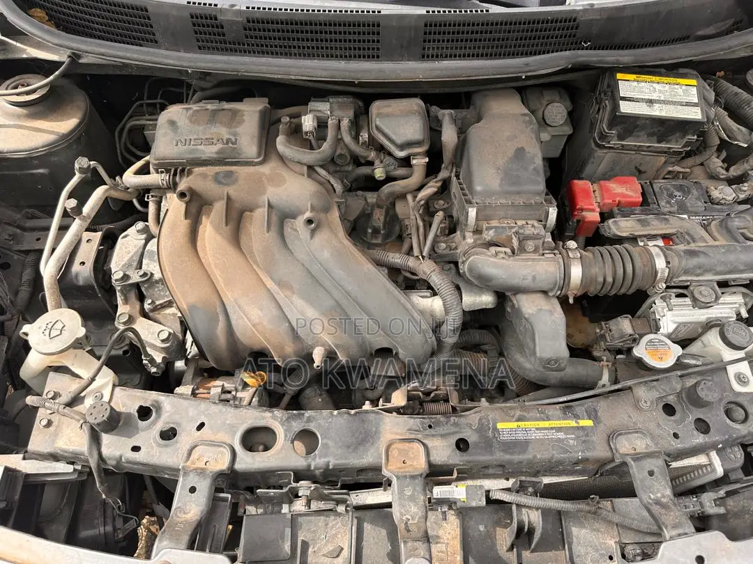 Nissan Versa 1.6 SV 2019 Silver