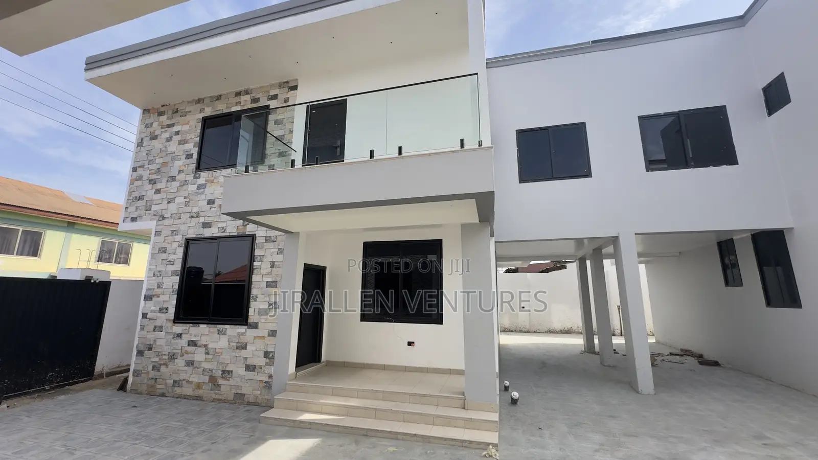 4bdrm House in Adenta for sale