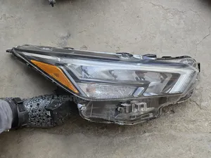 Nissan Versa Headlight 2024 Right Side Led