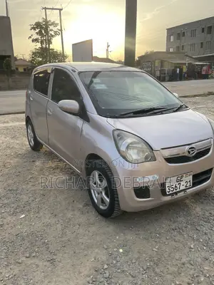 Daihatsu Mira 2011 Pink