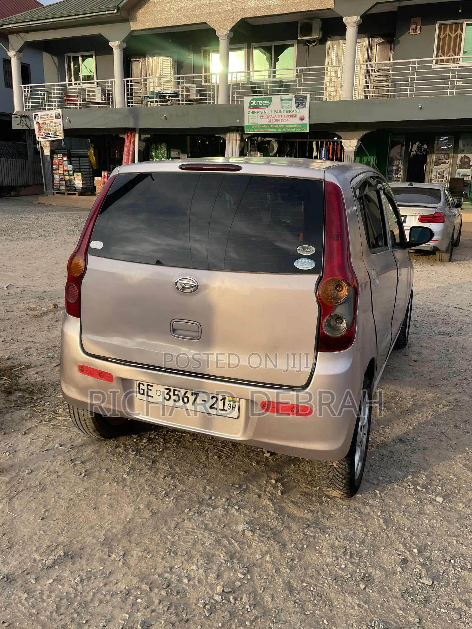 Daihatsu Mira 2011 Pink