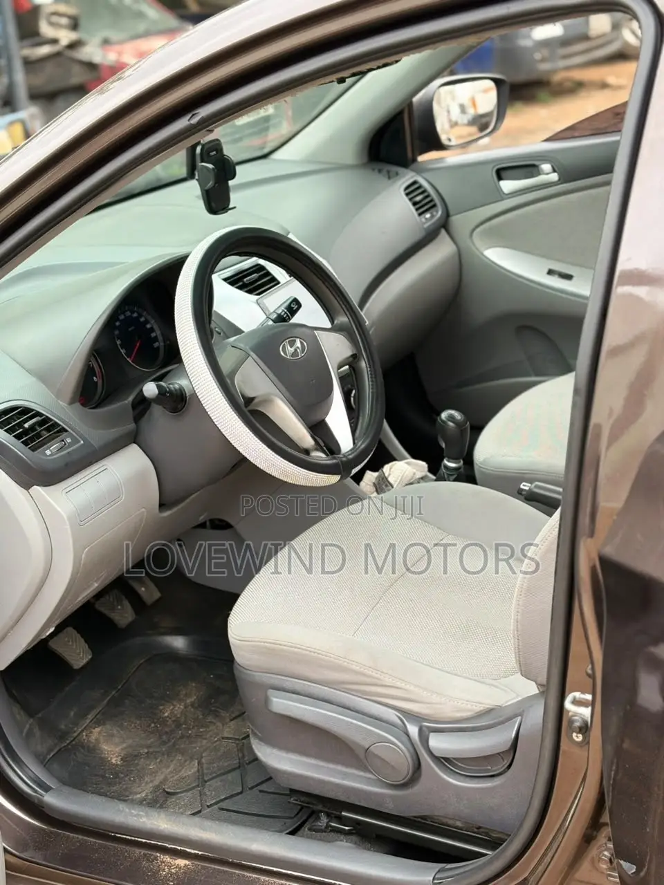 Hyundai Accent 2012 Gray