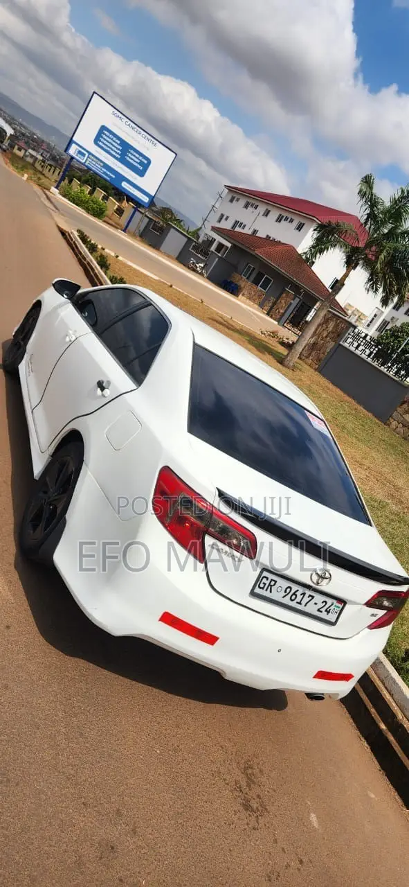 Toyota Camry 2013 White