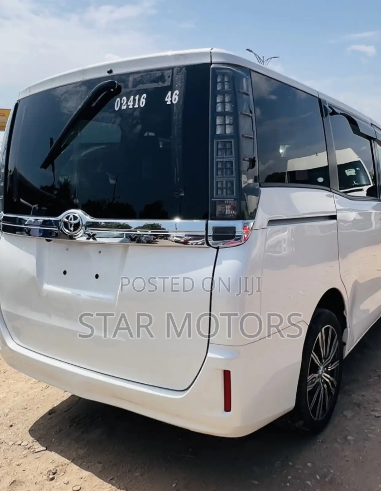 Toyota Voxy 2015 White