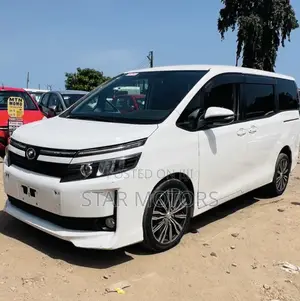 Toyota Voxy 2015 White