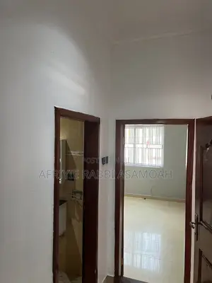 3bdrm House in Ahodwo Daban Main, Kumasi Metropolitan for rent