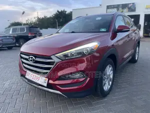 Hyundai Tucson 2017 Red