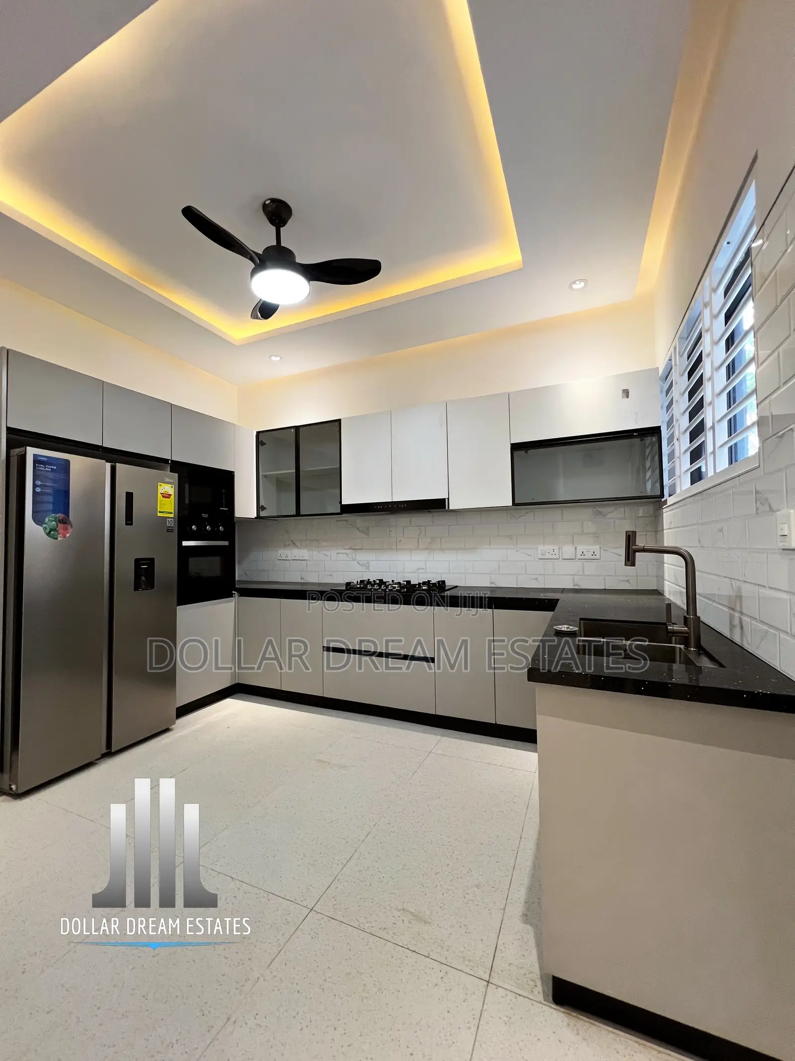 4bdrm Townhouse/Terrace in East Legon for sale