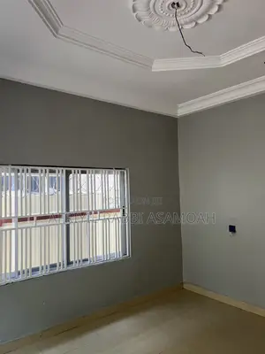 3bdrm House in Ahodwo Daban Main, Kumasi Metropolitan for rent