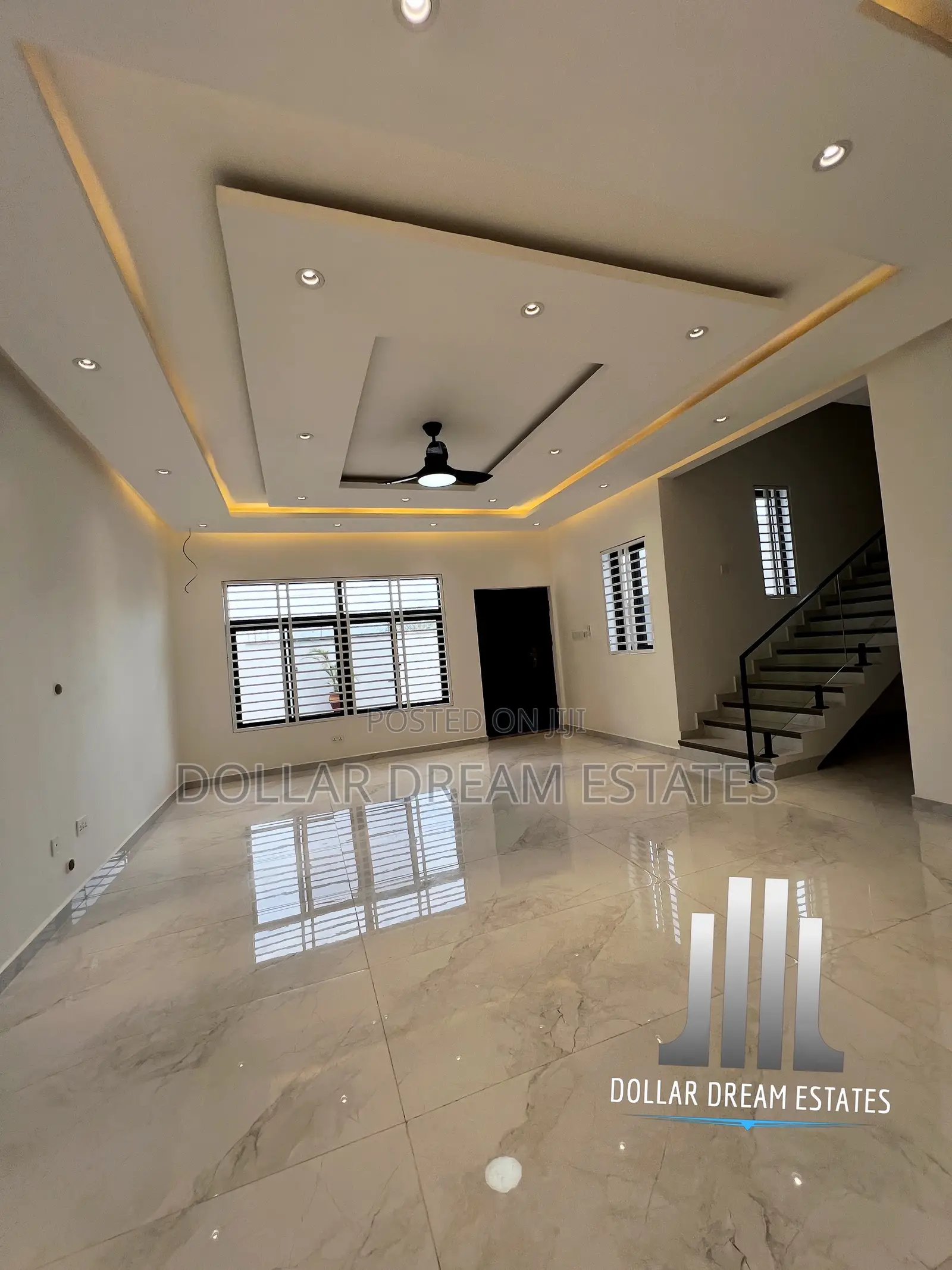 4bdrm Townhouse/Terrace in East Legon for sale