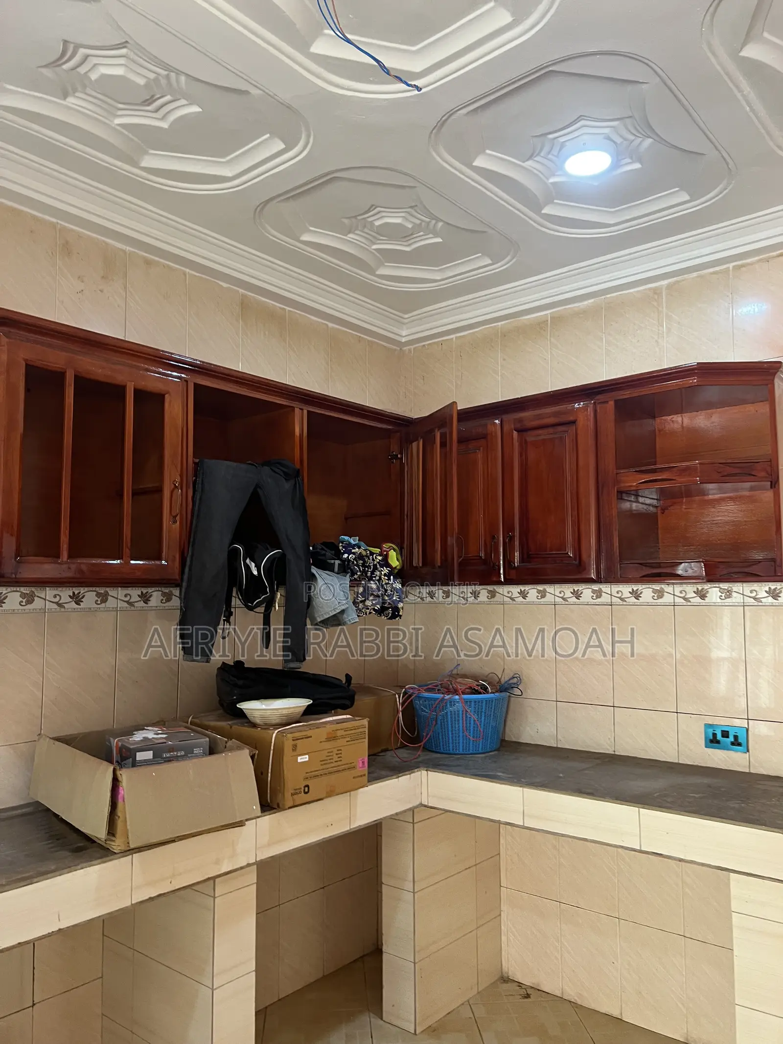 3bdrm House in Ahodwo Daban Main, Kumasi Metropolitan for rent