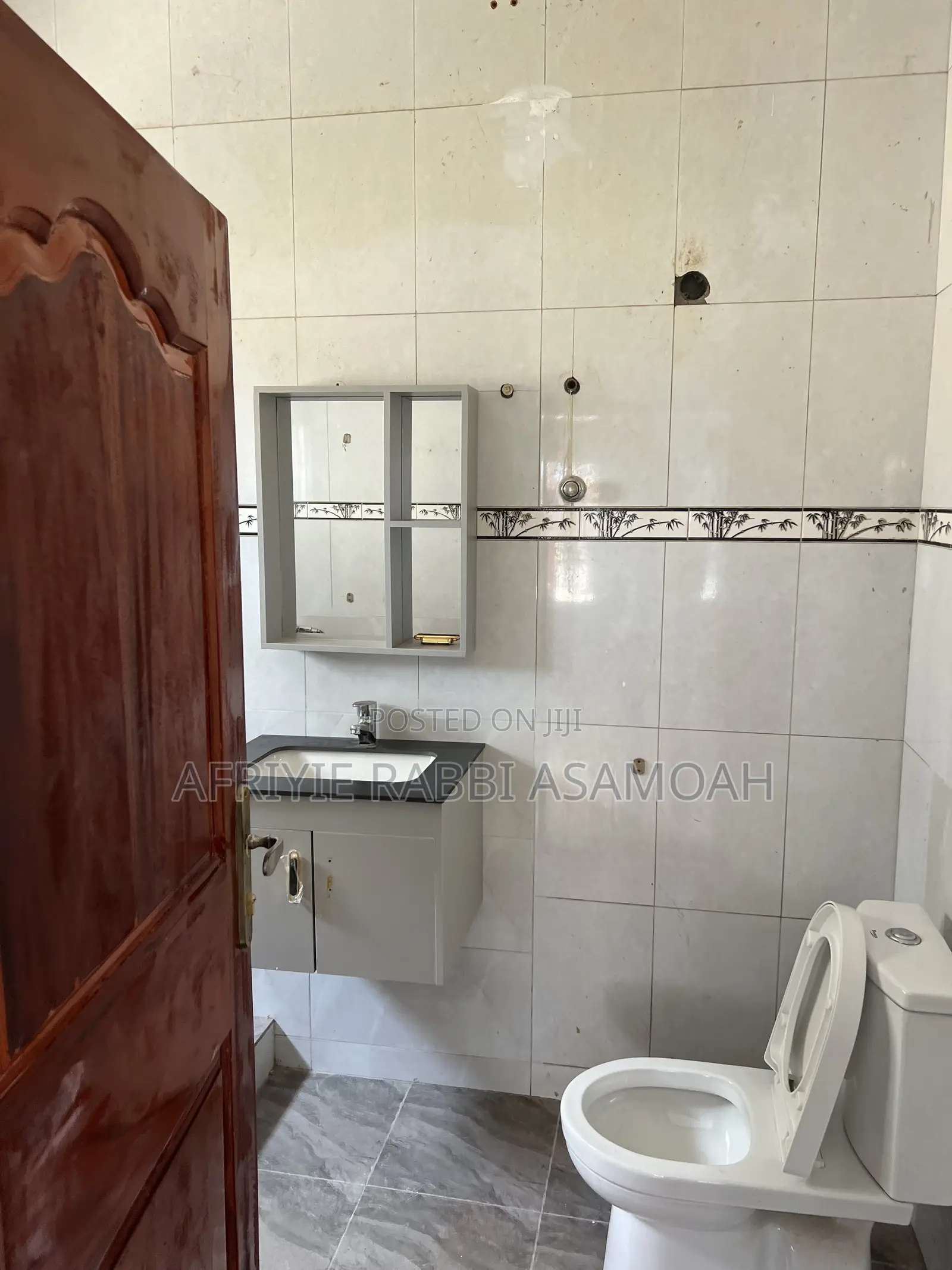3bdrm House in Ahodwo Daban Main, Kumasi Metropolitan for rent