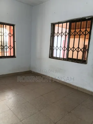 Furnished 1bdrm Apartment in Apatrapapa Pkukrom, Atwima Mponua