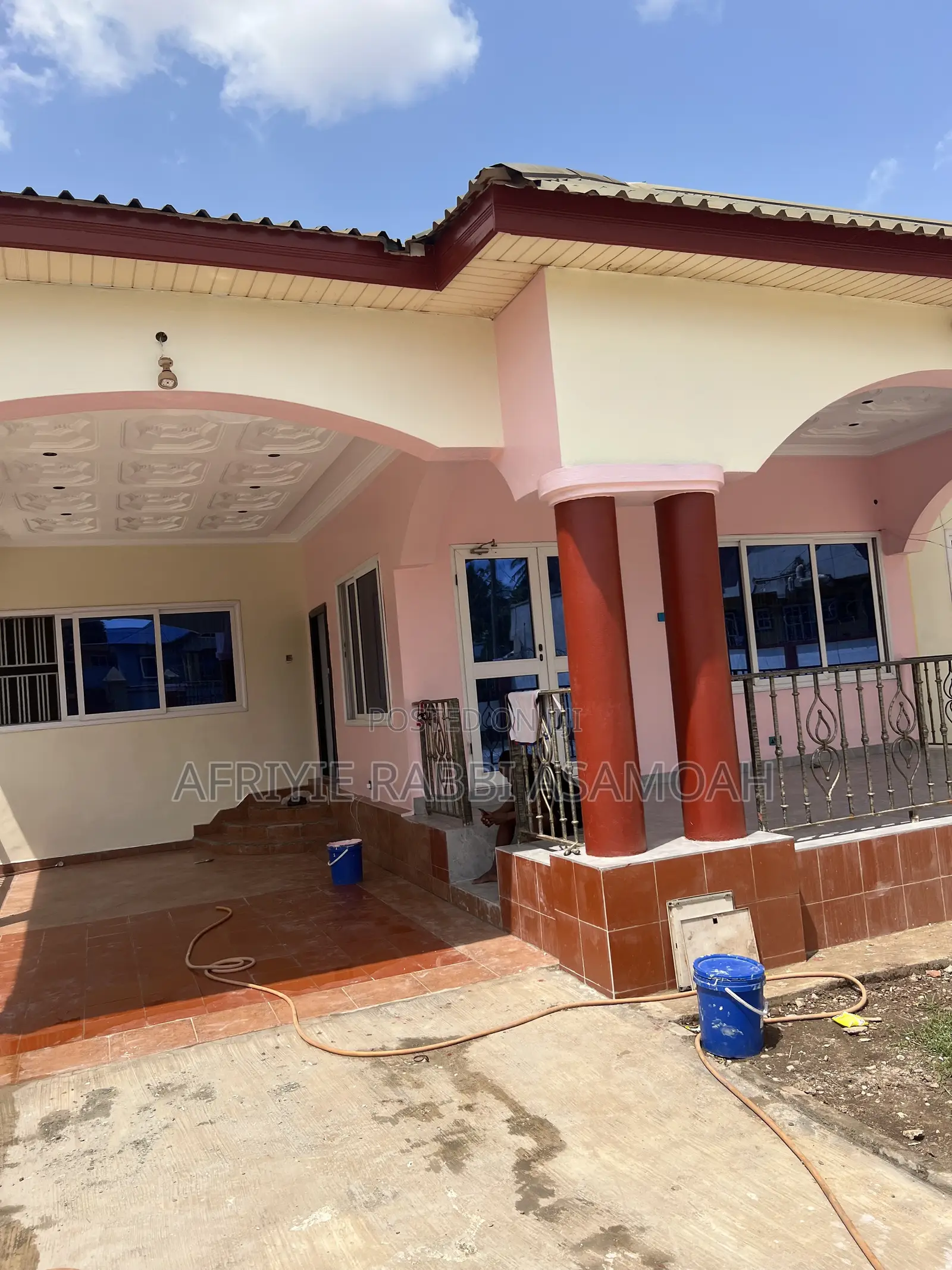 3bdrm House in Ahodwo Daban Main, Kumasi Metropolitan for rent