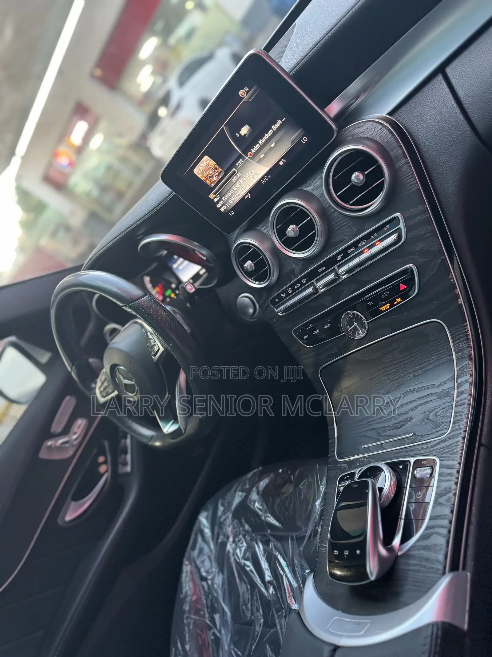 Mercedes-Benz C300 Base AWD 4Matic Sedan (2.0L 4cyl 7A) 2015 Silver