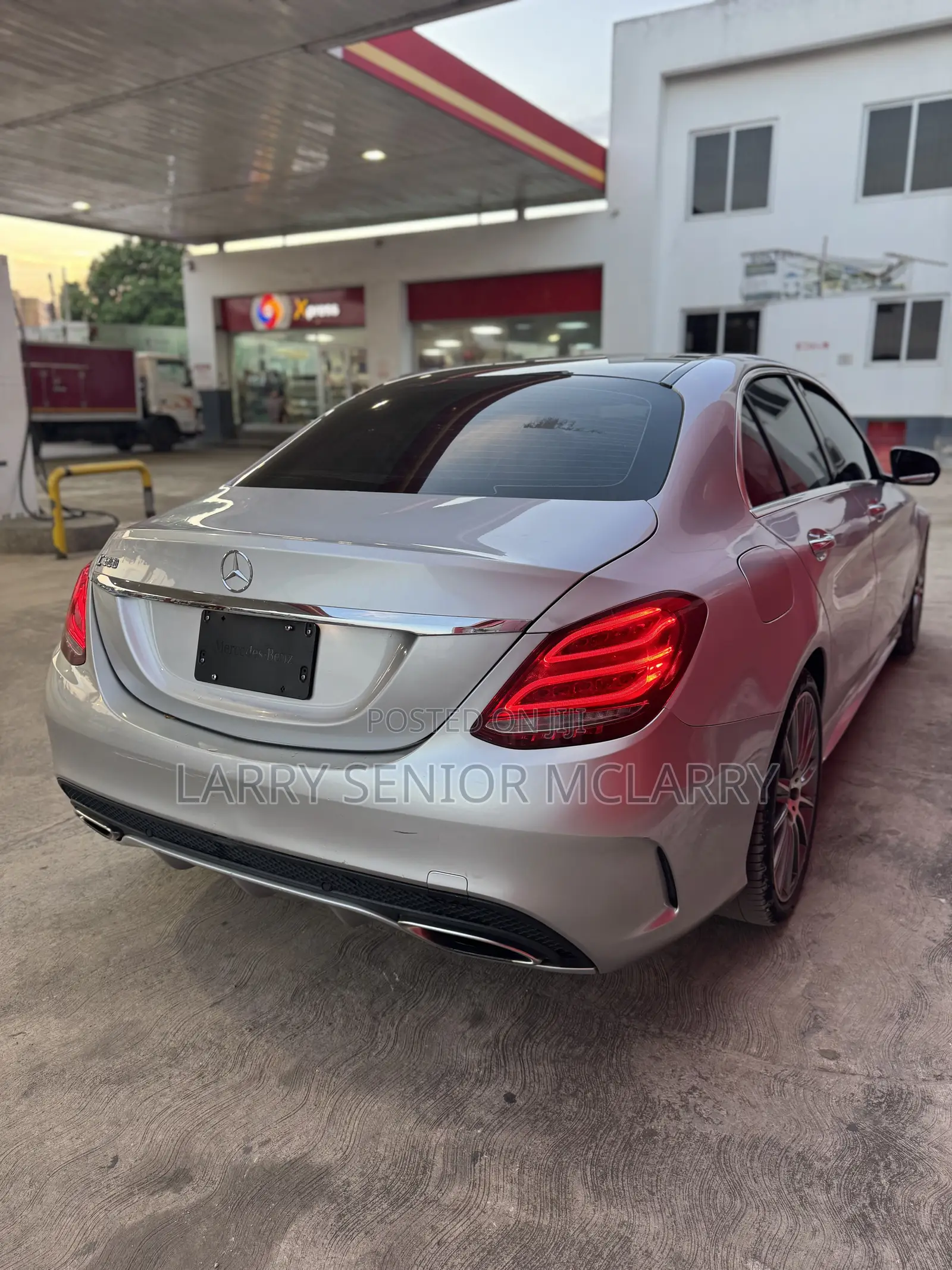 Mercedes-Benz C300 Base AWD 4Matic Sedan (2.0L 4cyl 7A) 2015 Silver