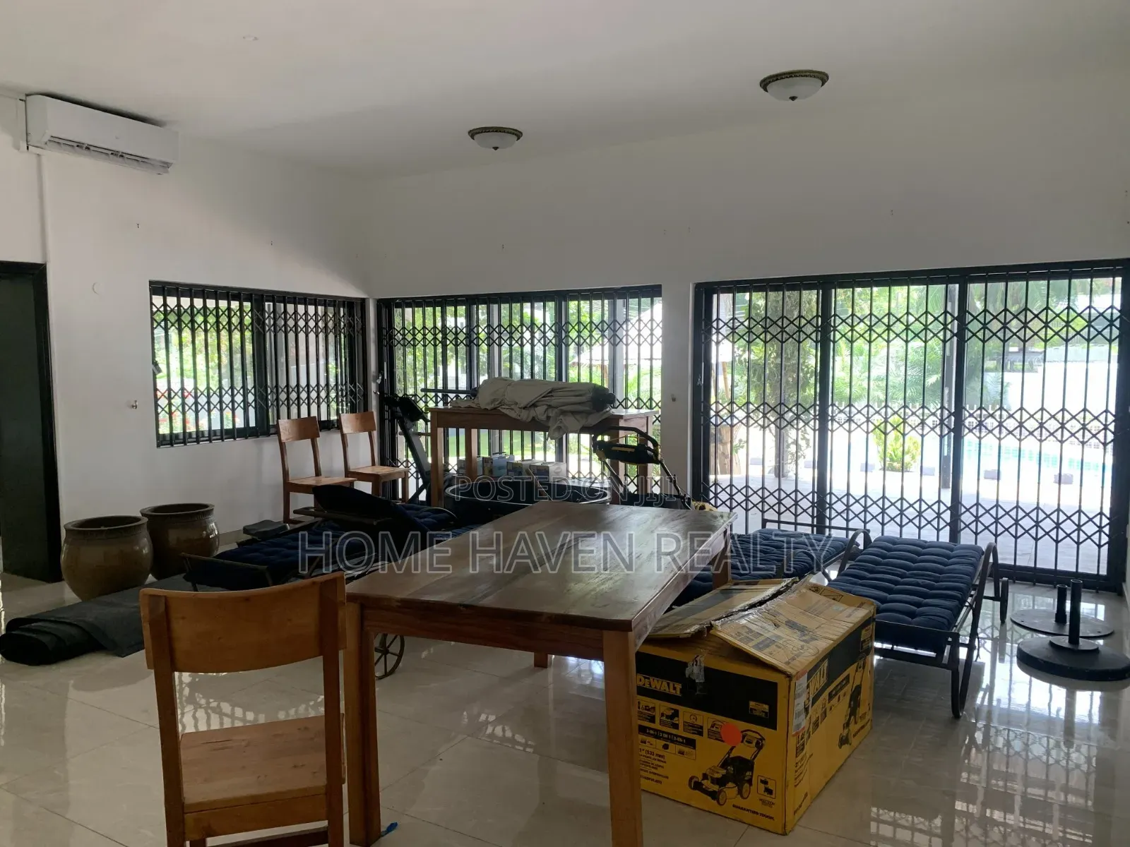 5bdrm House in North Ridge for rent