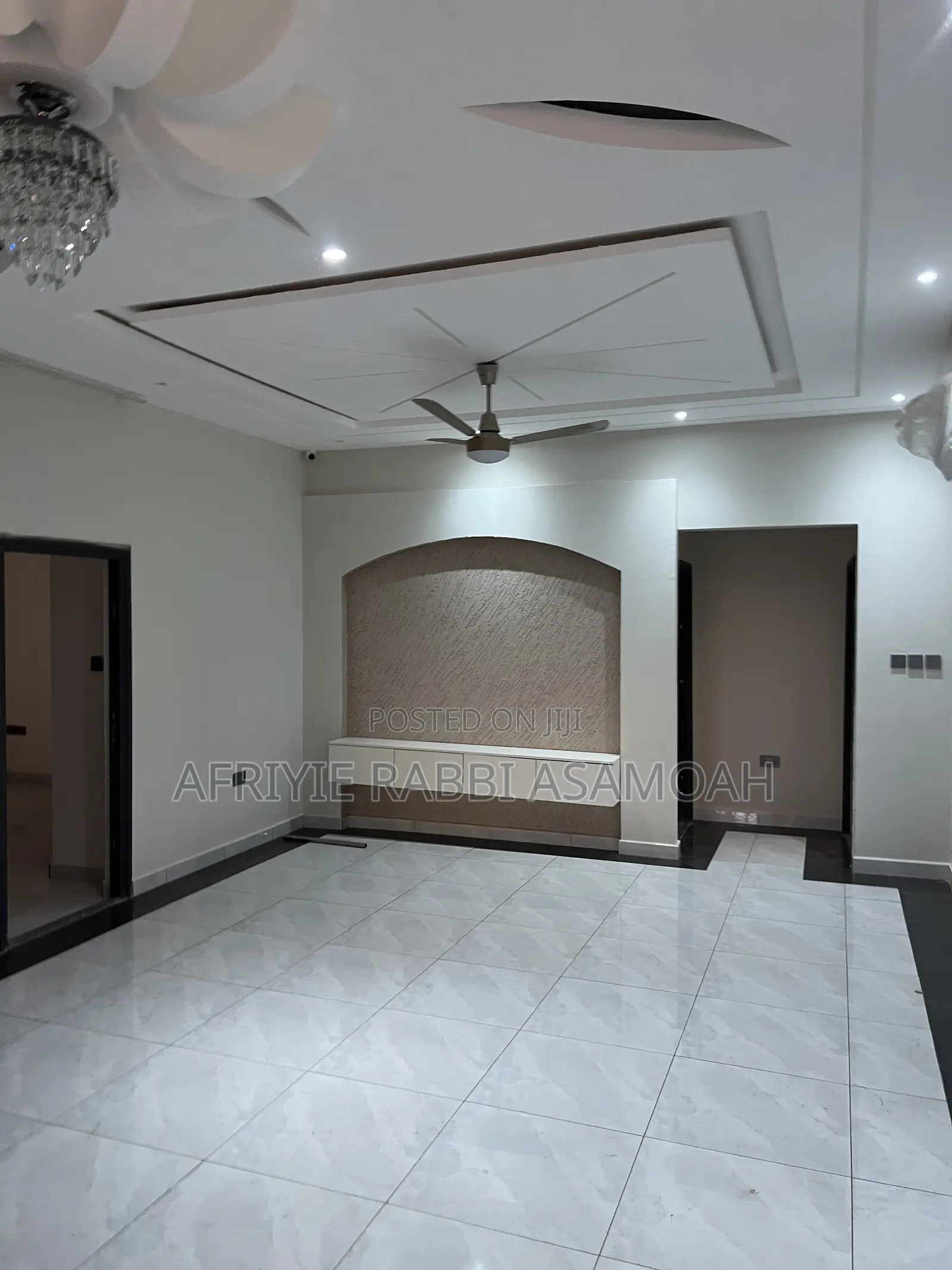 6bdrm House in Santasi Anyinam, Kumasi Metropolitan for sale