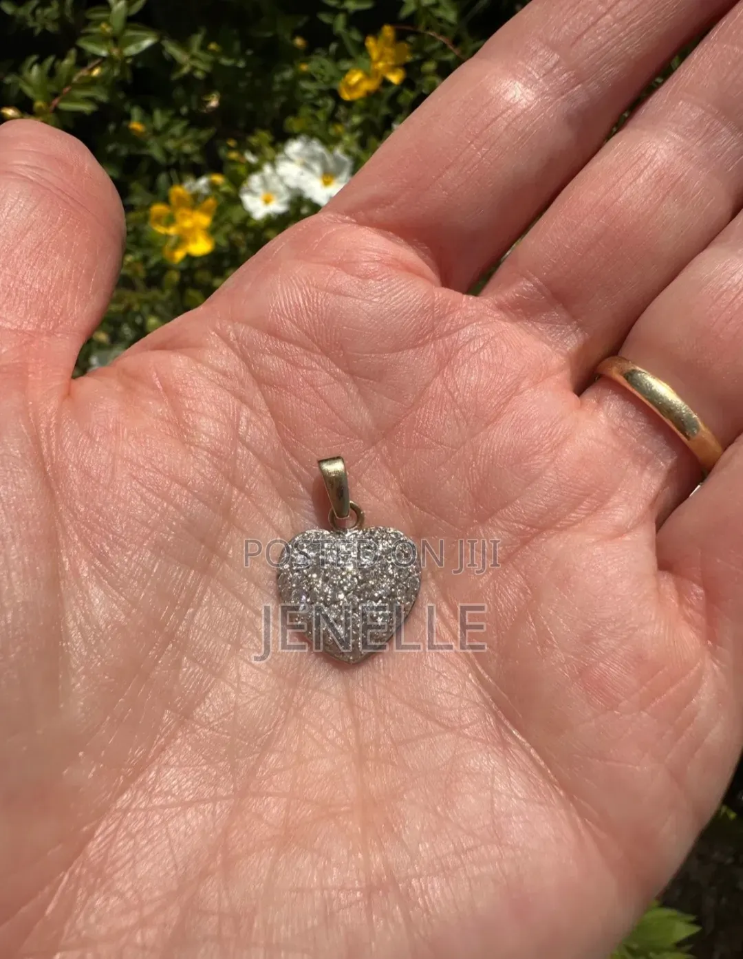 9ct Gold Heart Pave Pendant