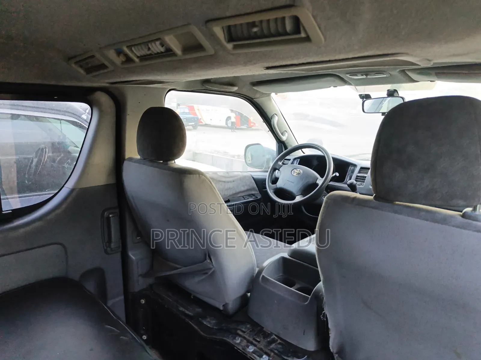 Toyota Regius 1998 Black