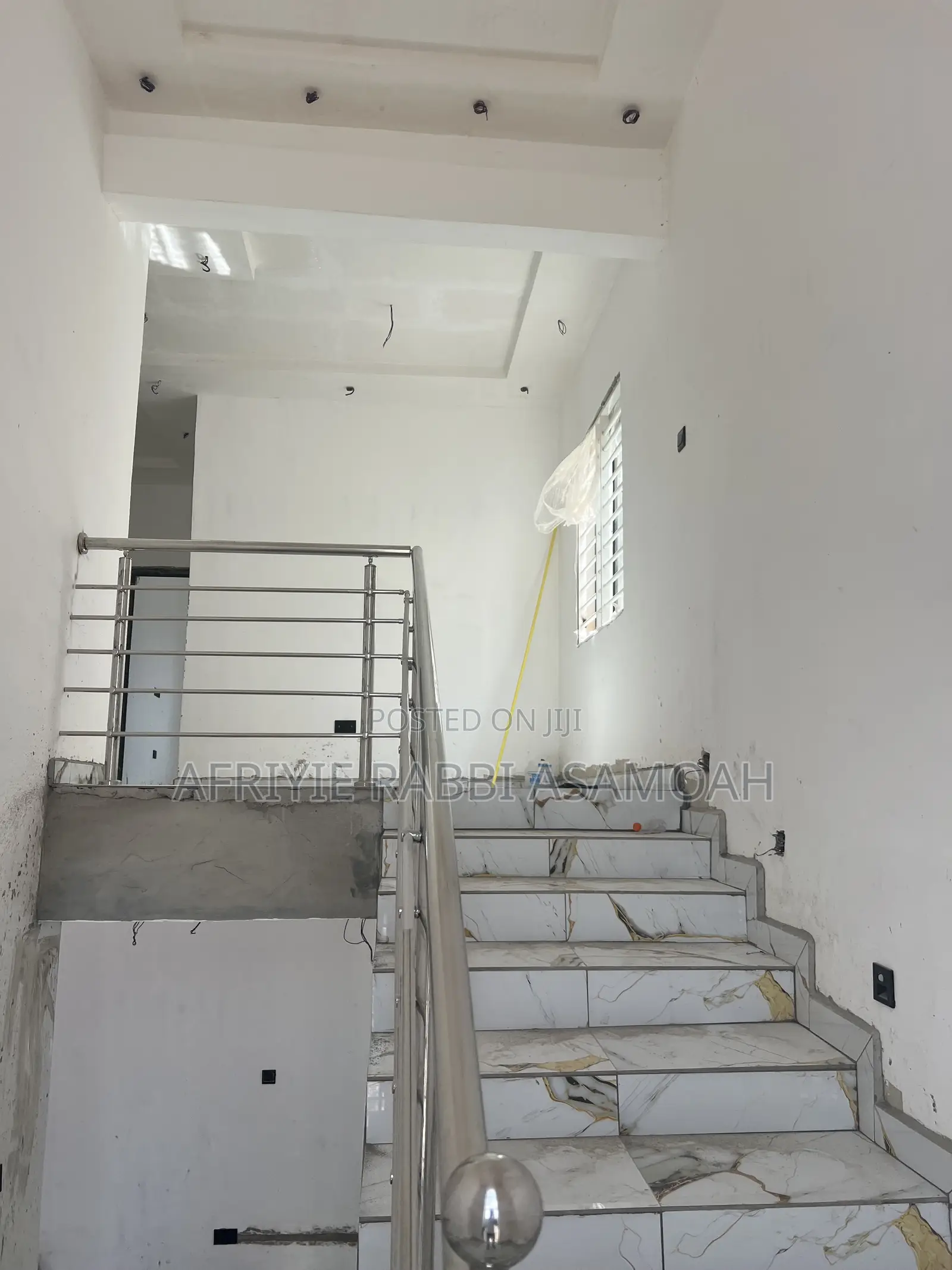 4bdrm House in Ahodwo Daban, Kumasi Metropolitan for sale