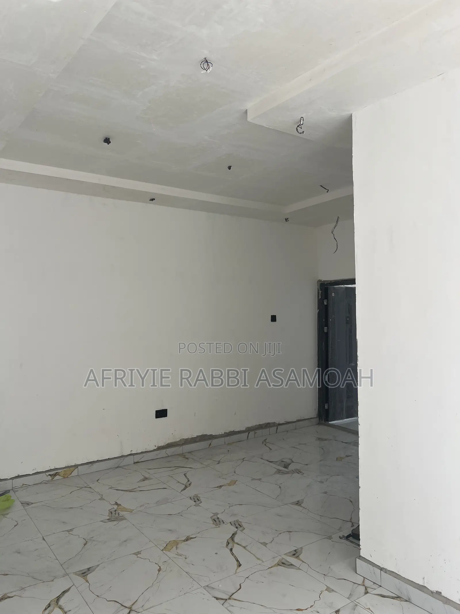4bdrm House in Ahodwo Daban, Kumasi Metropolitan for sale