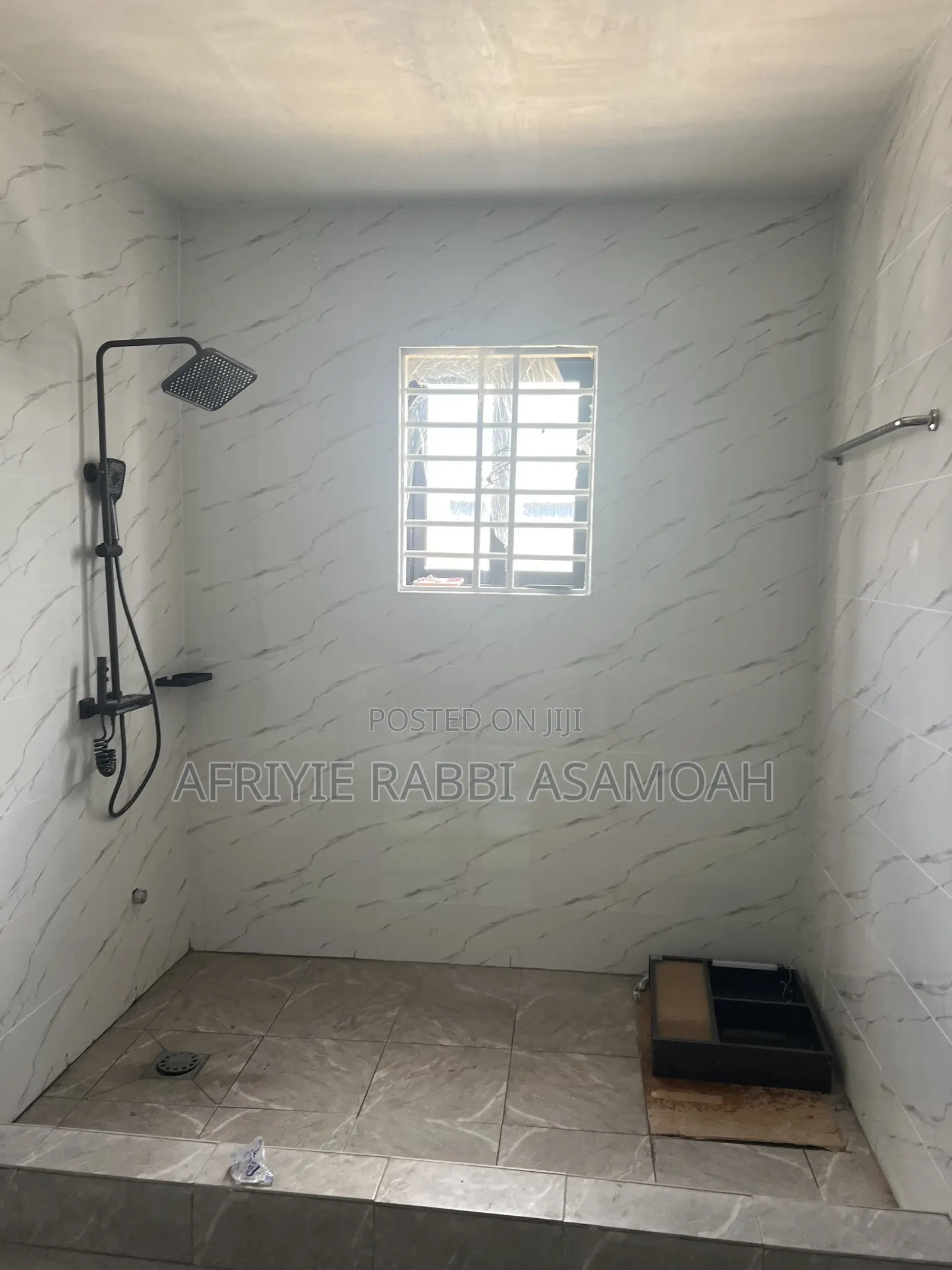 4bdrm House in Ahodwo Daban, Kumasi Metropolitan for sale
