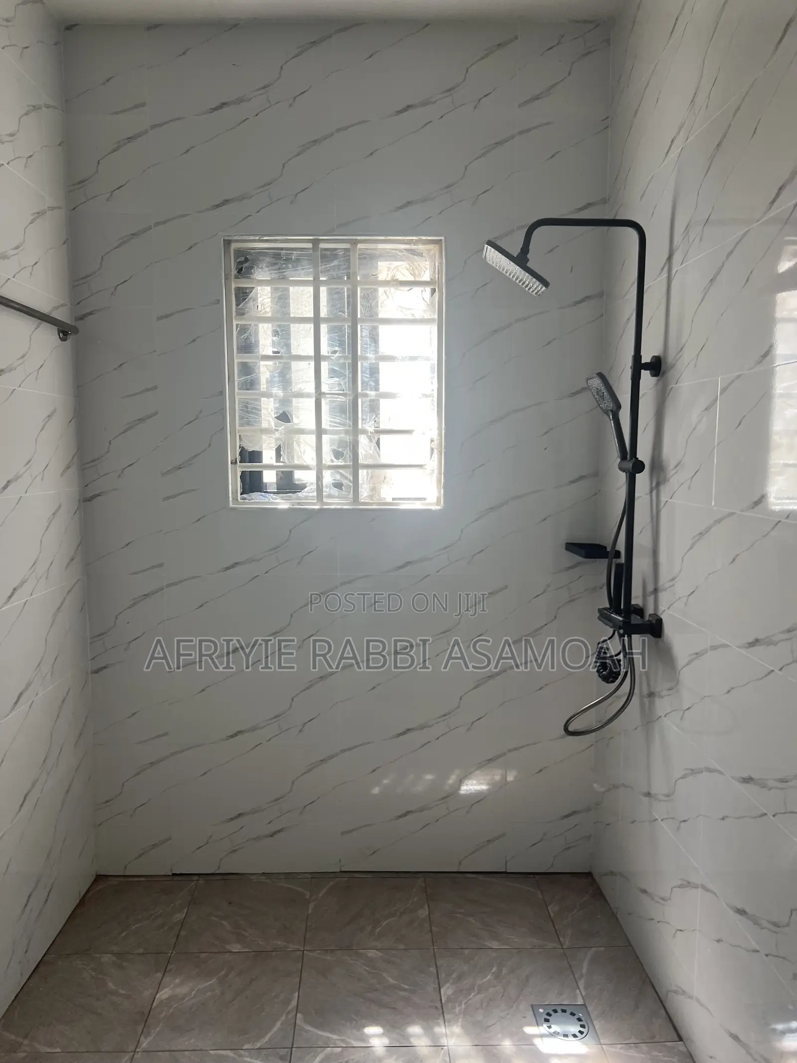 4bdrm House in Ahodwo Daban, Kumasi Metropolitan for sale