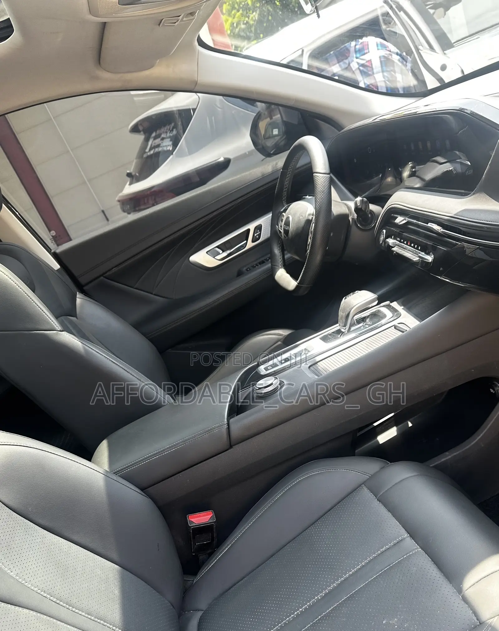 Dongfeng Glory 2023 Black