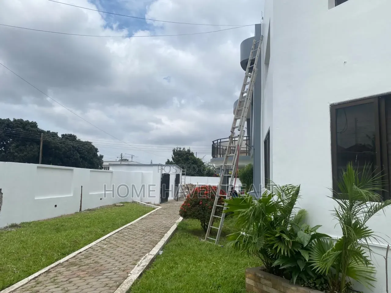10 Office Space Rooms for Rent at Dzorwulu