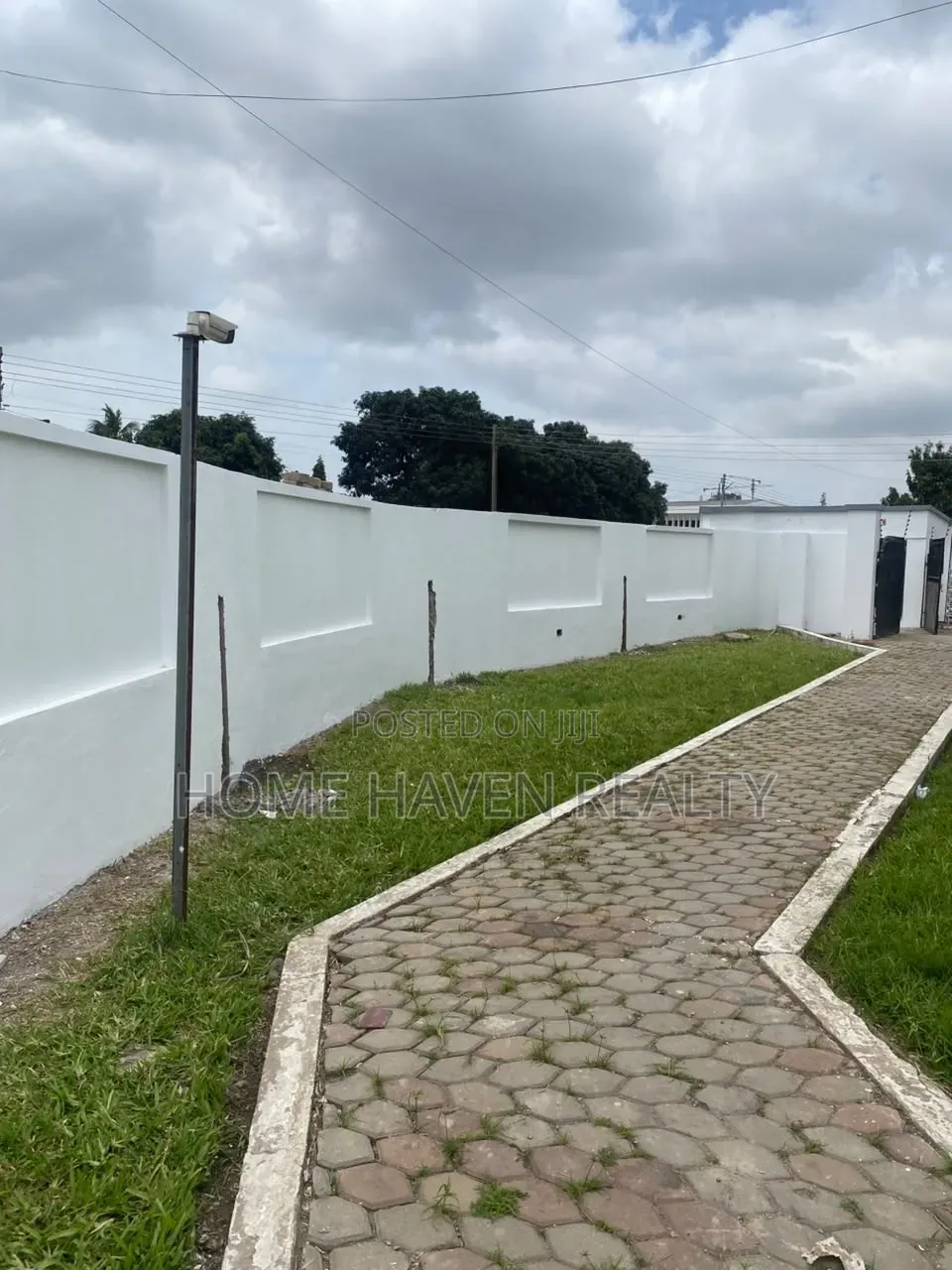 10 Office Space Rooms for Rent at Dzorwulu