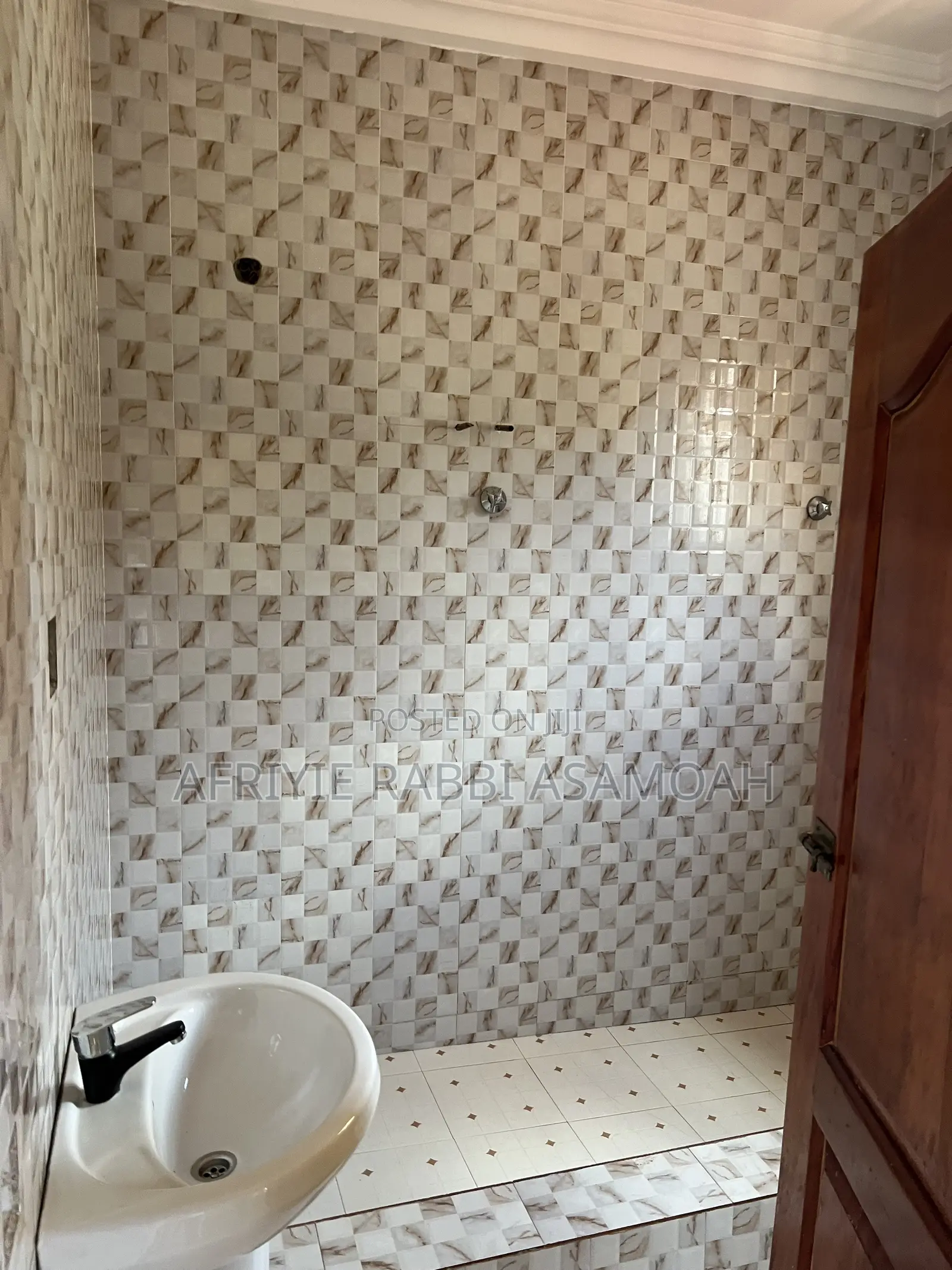 2bdrm Apartment in Santasi Anyinam, Kumasi Metropolitan for rent