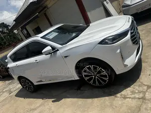Jetour X70 Plus 2022 White