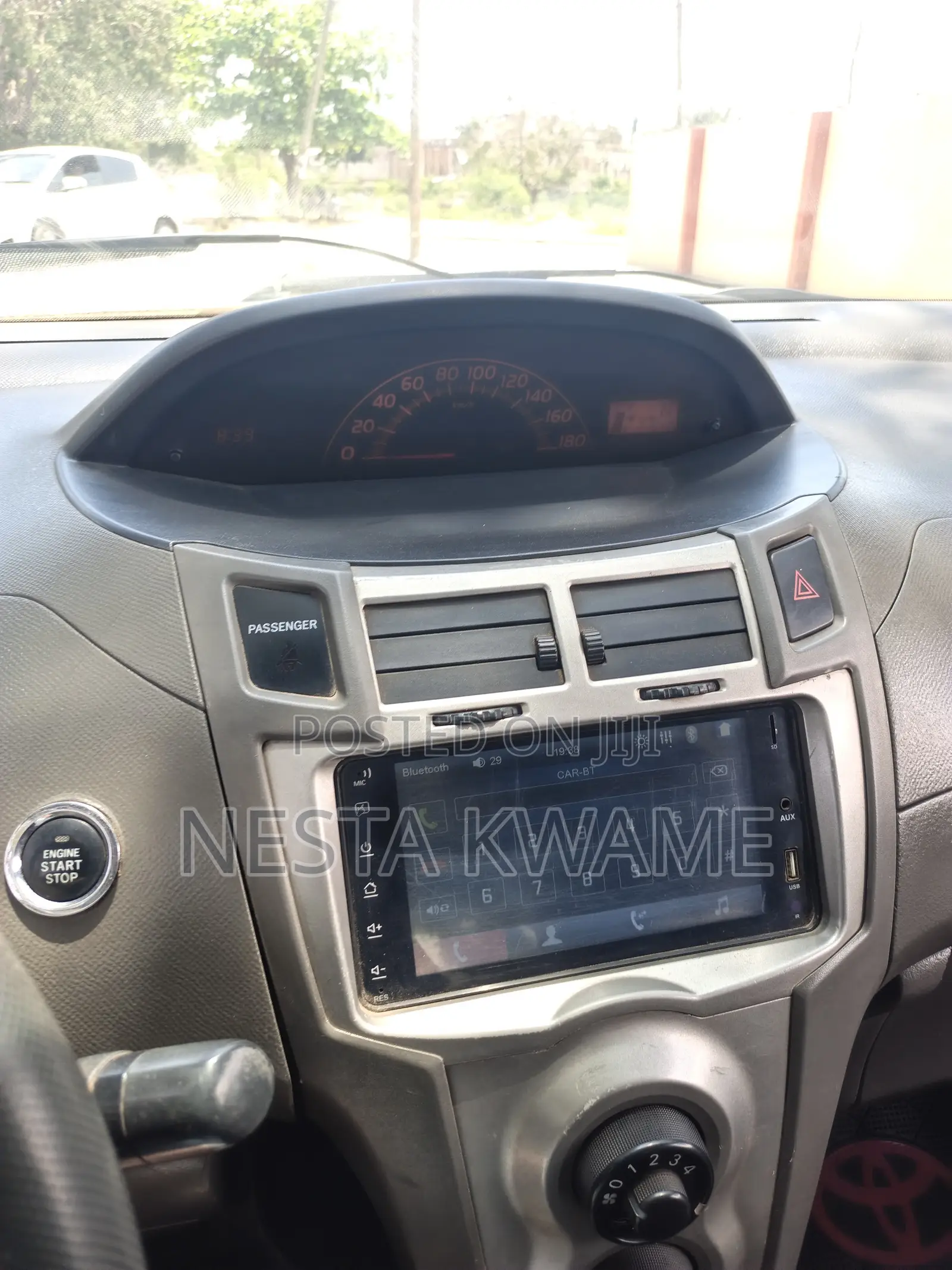 Toyota Vitz 2010 Gray
