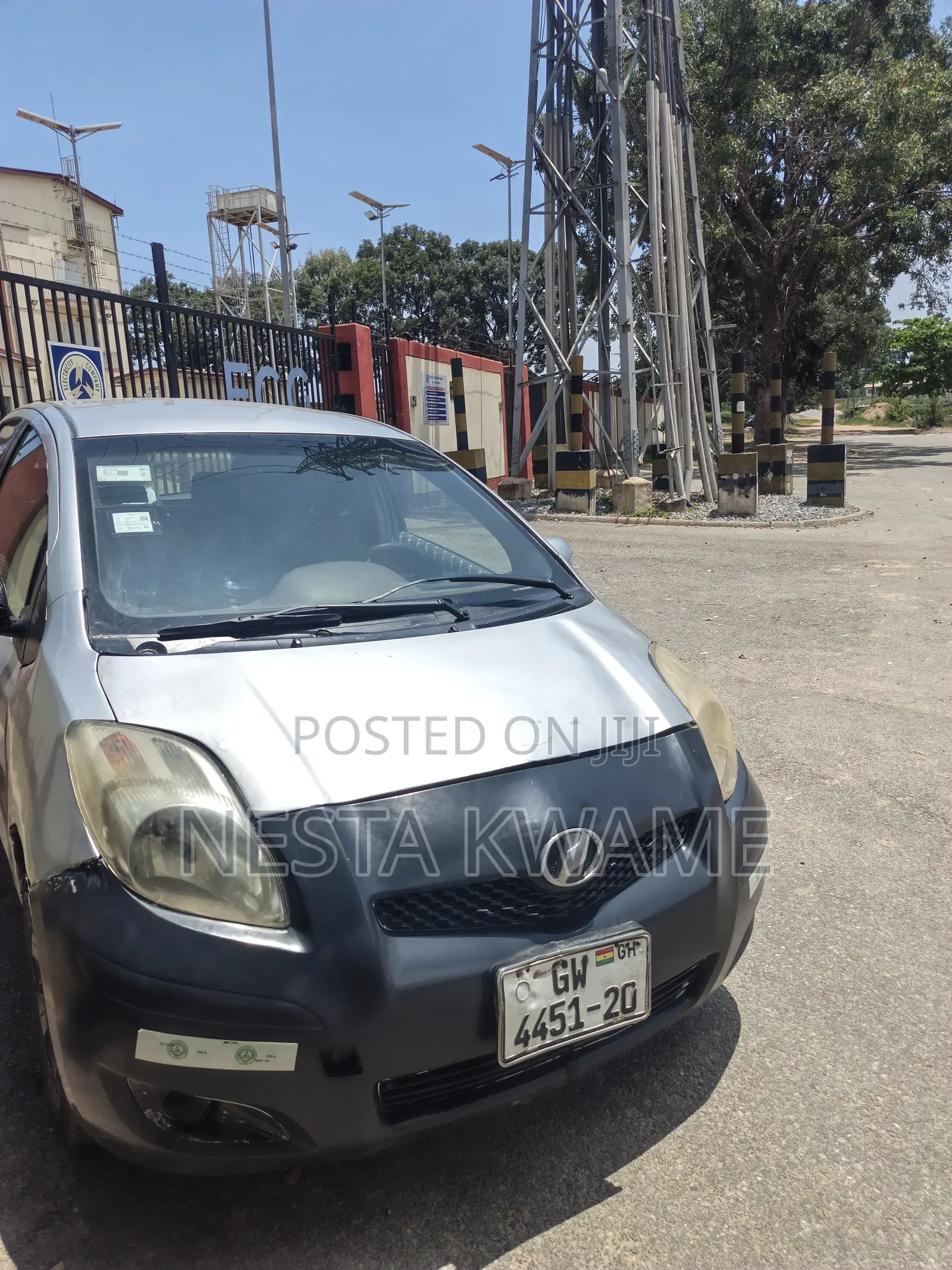 Toyota Vitz 2010 Gray