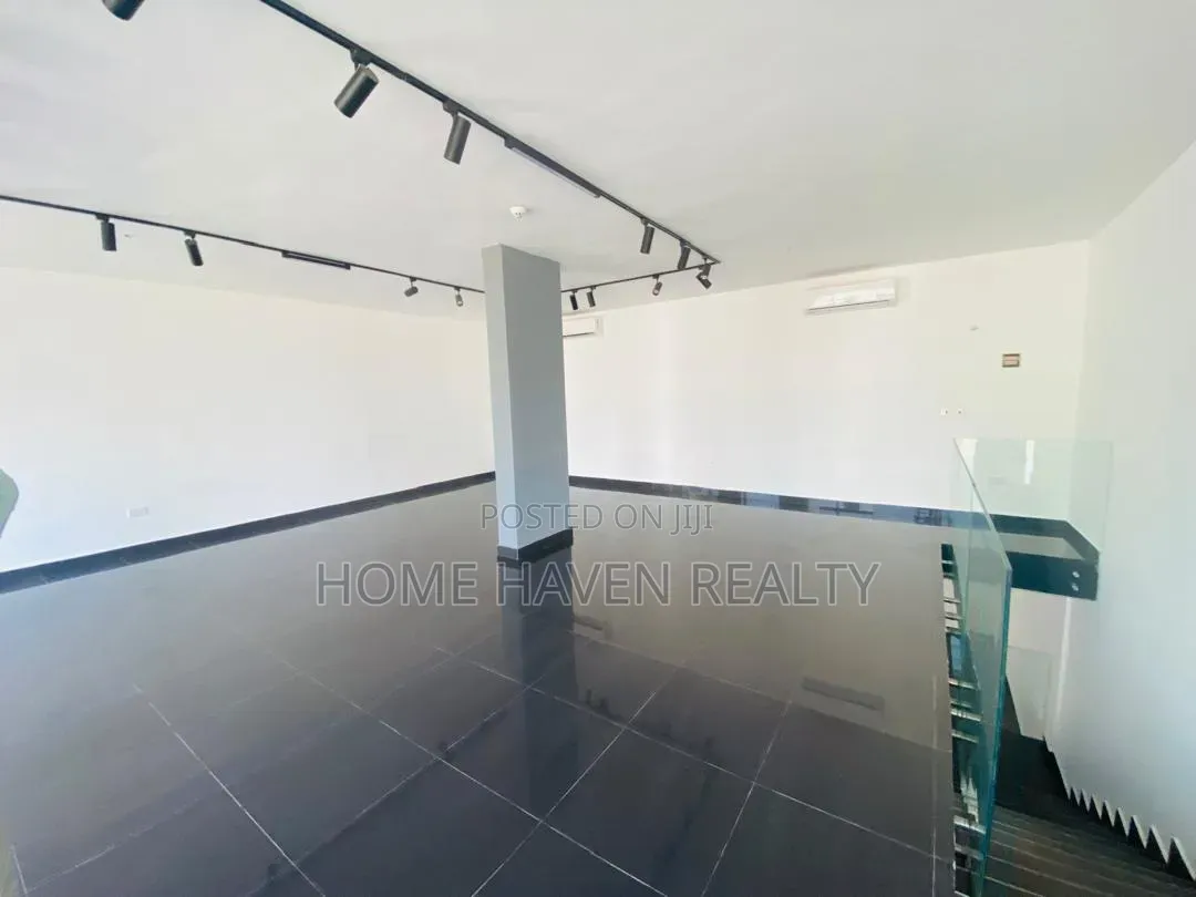 187 Square Meter Office Space for Rent at Dzorwulu