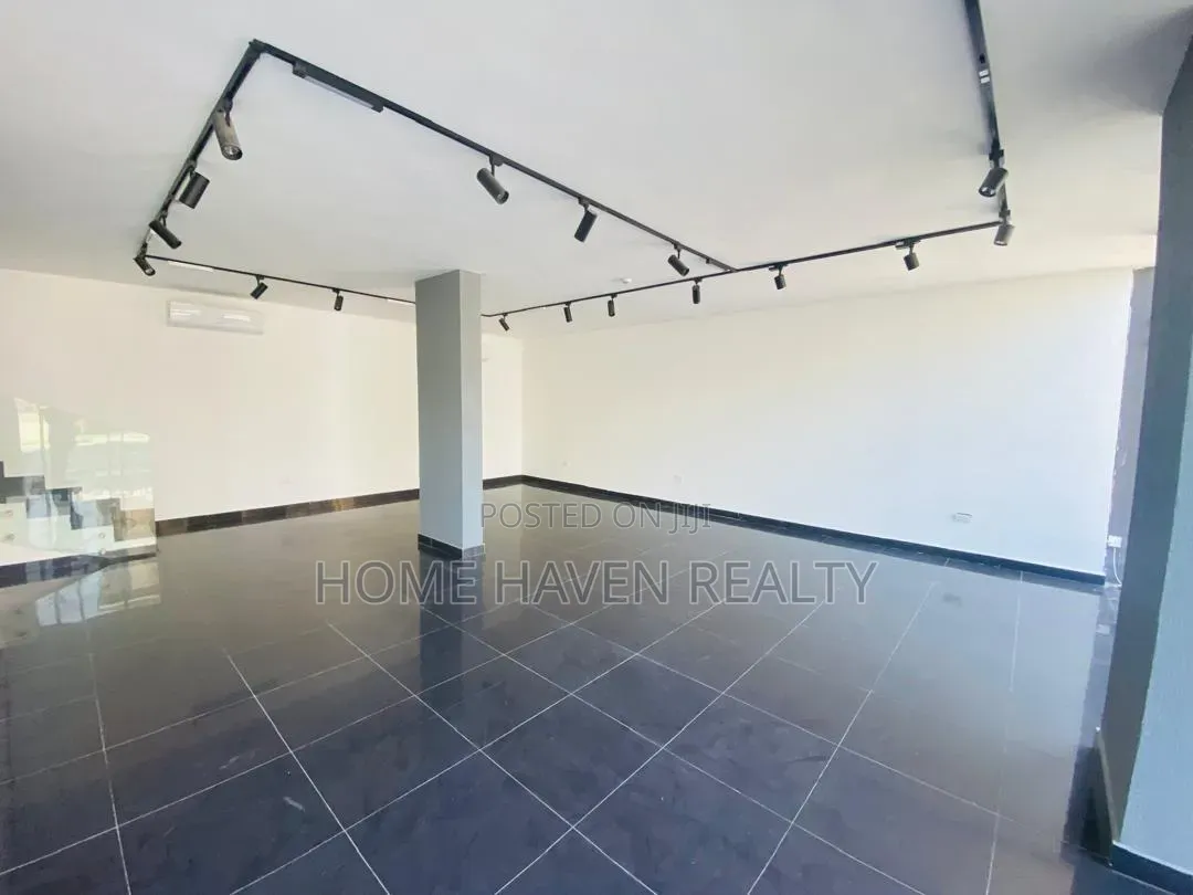 187 Square Meter Office Space for Rent at Dzorwulu