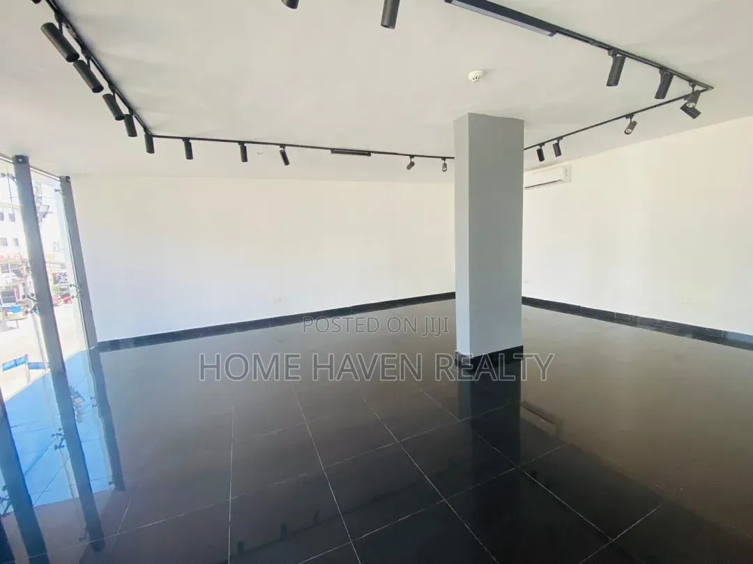 187 Square Meter Office Space for Rent at Dzorwulu