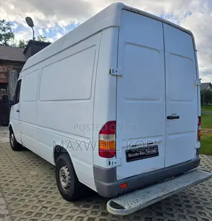 Mercedes-Benz Sprinter 2005 White