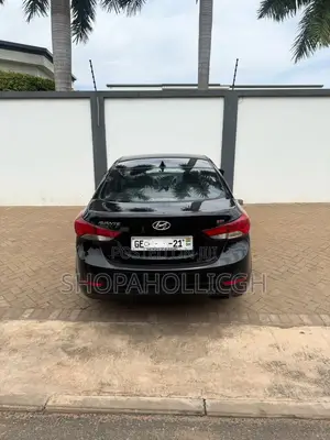 Hyundai Avante 2014 Black