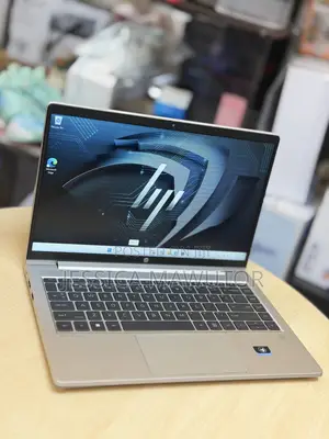 Laptop HP ProBook 445 G9 8GB AMD Ryzen 5 SSD 256GB