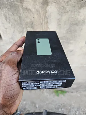 New Samsung Galaxy S23 128 GB Green