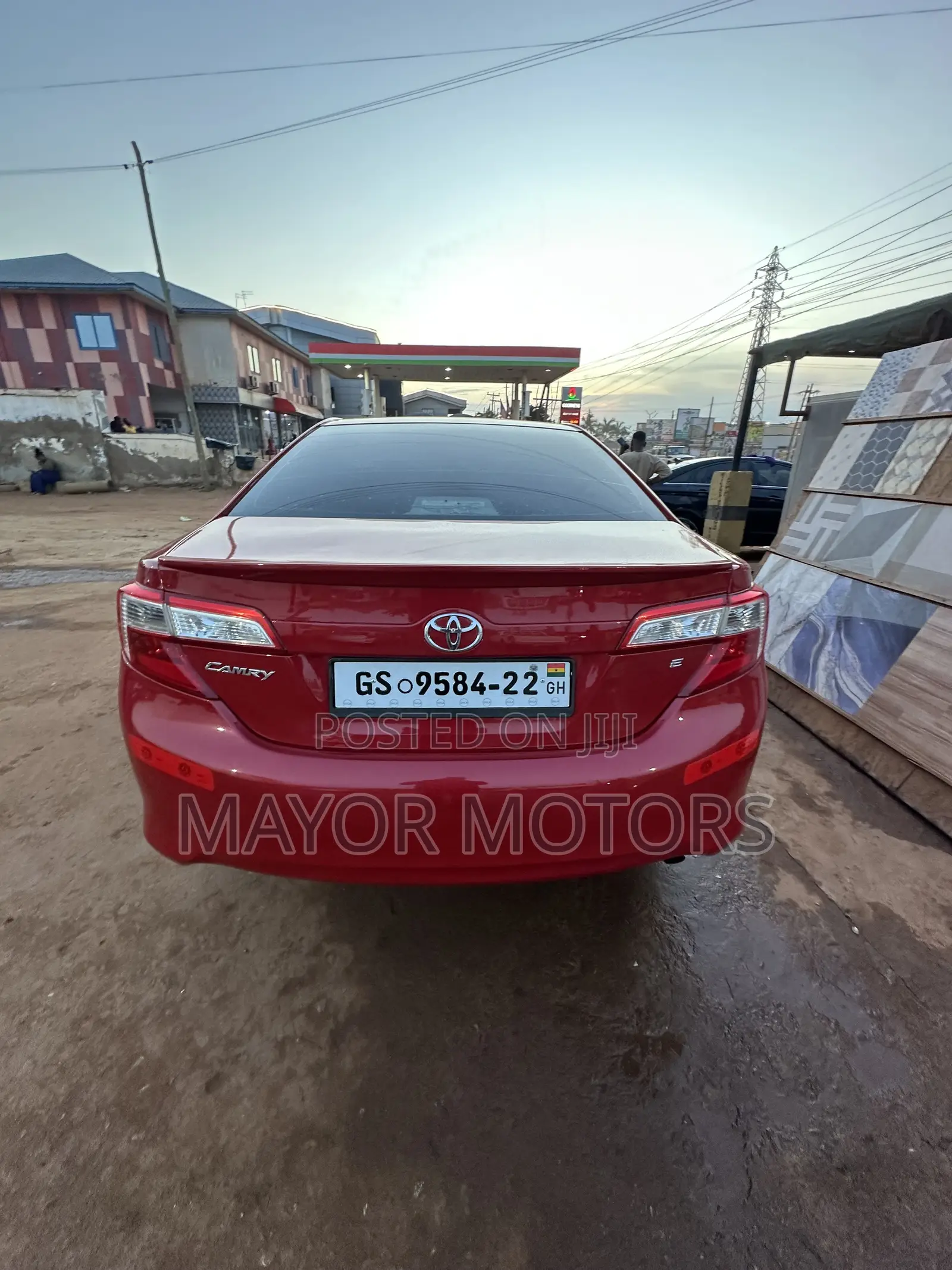 Toyota Camry SE 4dr Sedan (2.5L 4cyl 6A) 2014 Red