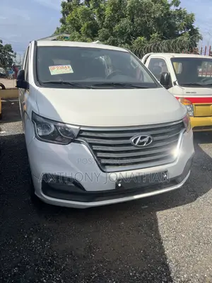 Hyundai Starex 2019 White