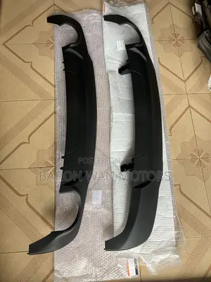 W204 C250/C300 Back Bumper Diffuser New Model Availble
