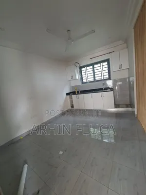 3bdrm Apartment in Ahrin, Paradise Residential Area for rent
